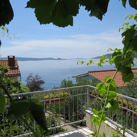 Apartments Lovric - 30 Meters To The Beach Trogir Exteriér fotografie