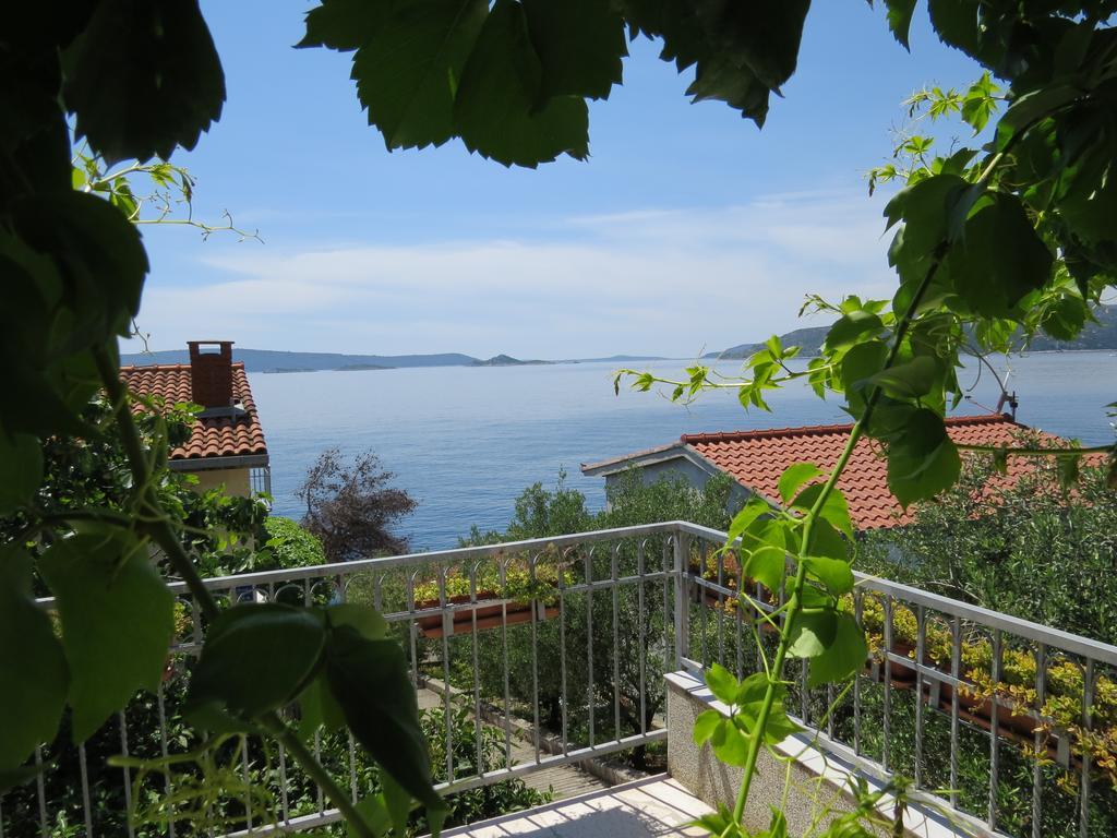 Apartments Lovric - 30 Meters To The Beach Trogir Exteriér fotografie
