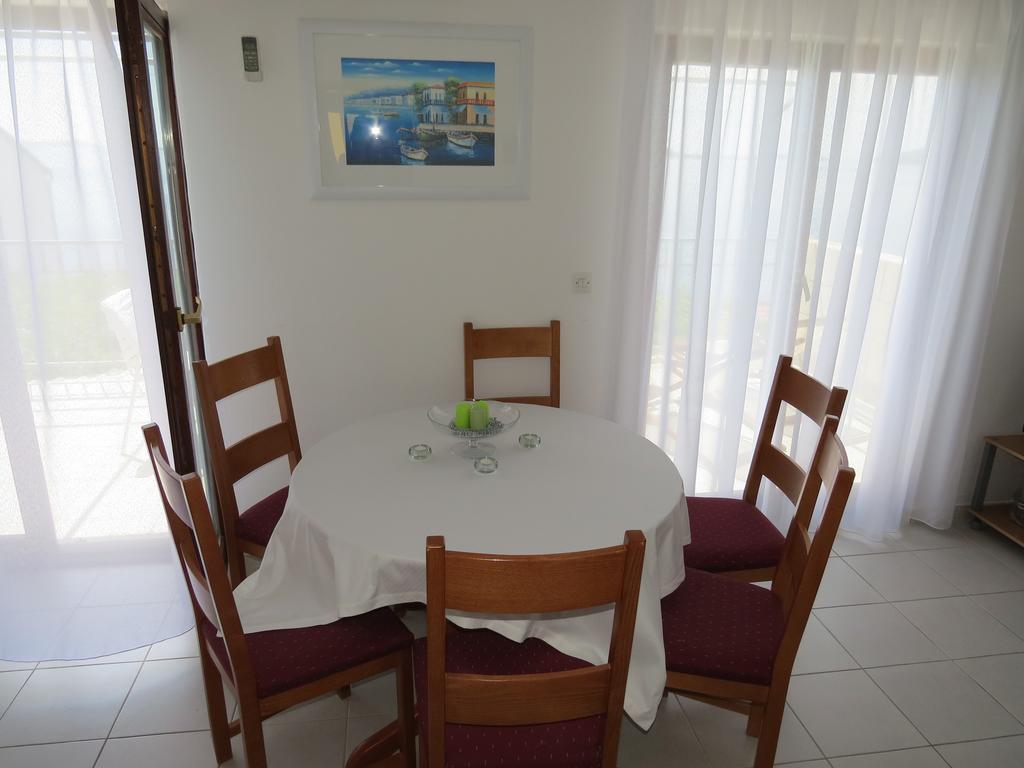 Apartments Lovric - 30 Meters To The Beach Trogir Exteriér fotografie