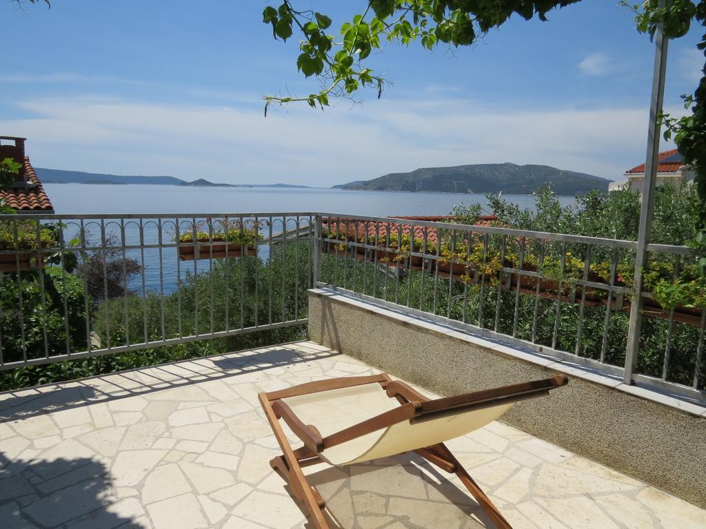 Apartments Lovric - 30 Meters To The Beach Trogir Exteriér fotografie