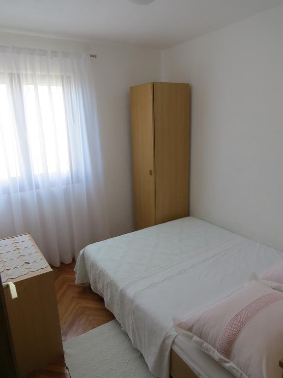 Apartments Lovric - 30 Meters To The Beach Trogir Exteriér fotografie