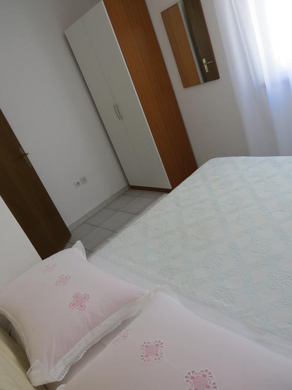 Apartments Lovric - 30 Meters To The Beach Trogir Exteriér fotografie